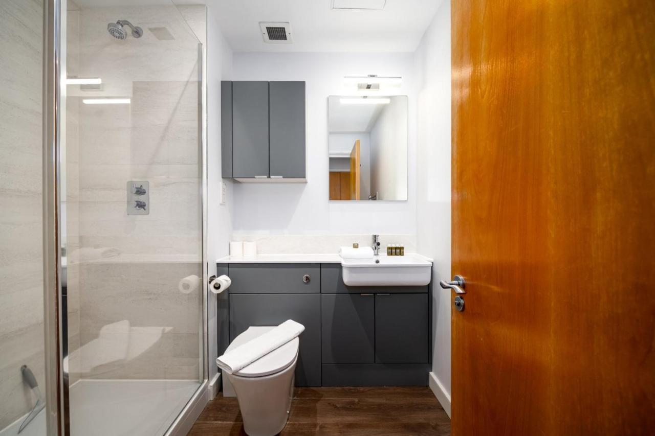 Modern & Spacious 2 Bedroom In Central Лондон Экстерьер фото