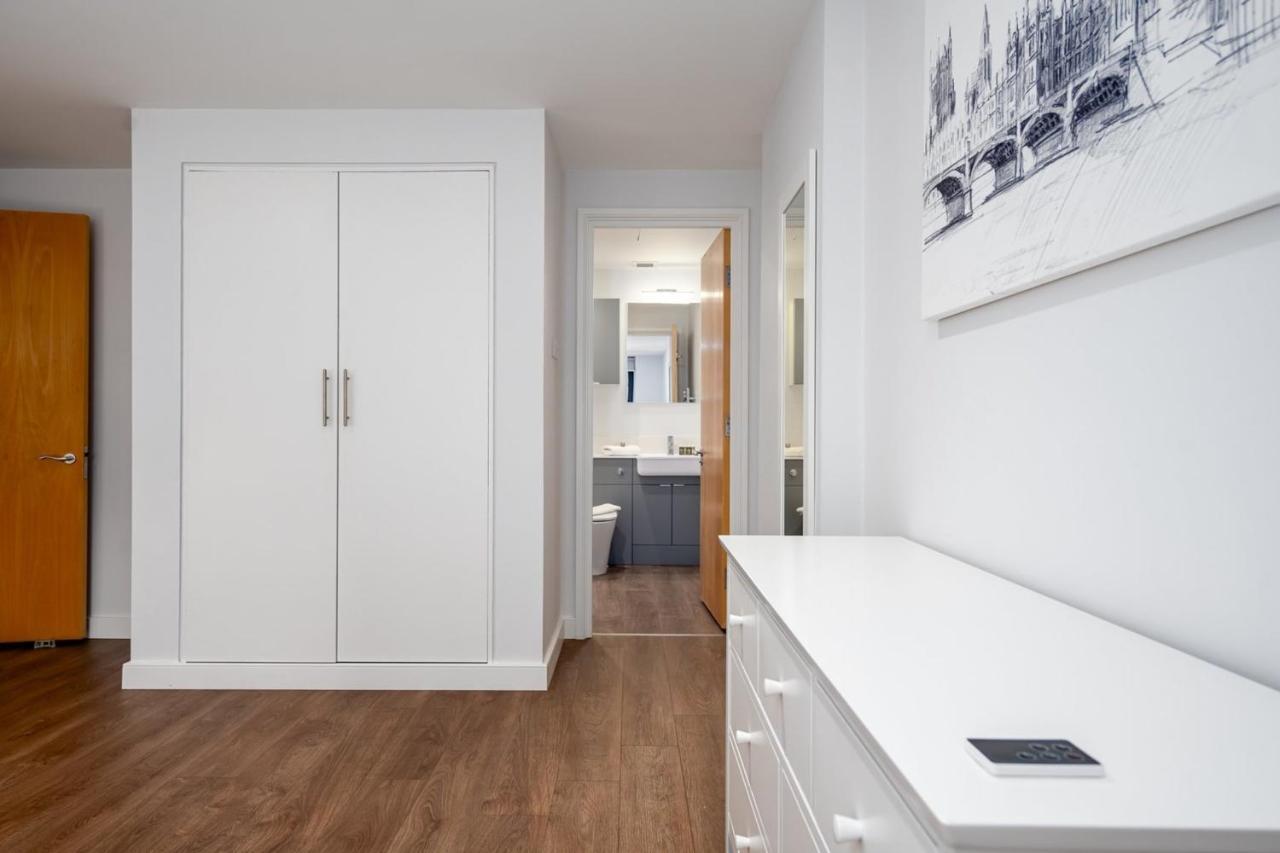 Modern & Spacious 2 Bedroom In Central Лондон Экстерьер фото