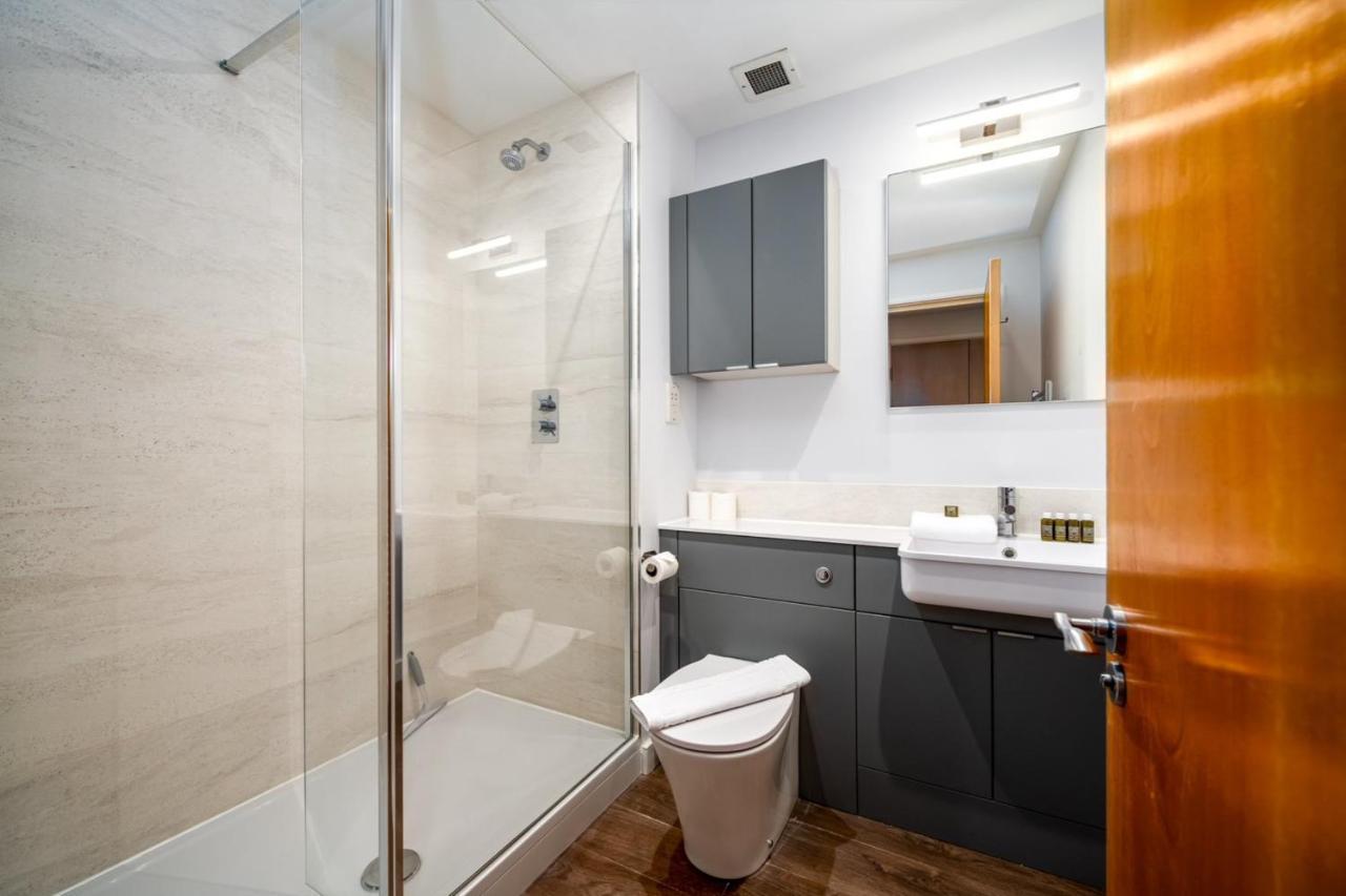Modern & Spacious 2 Bedroom In Central Лондон Экстерьер фото